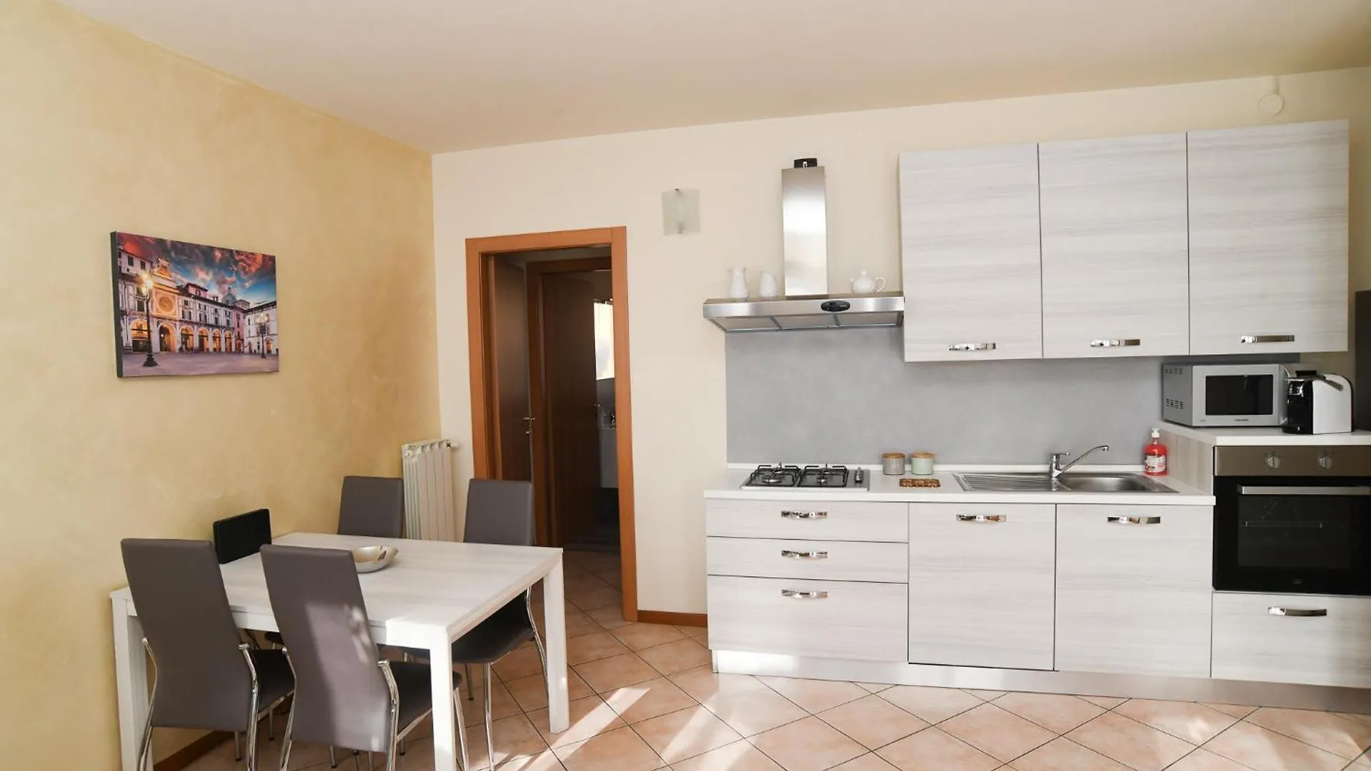 Entire Apartment In The Capital Of Franciacorta Rovato